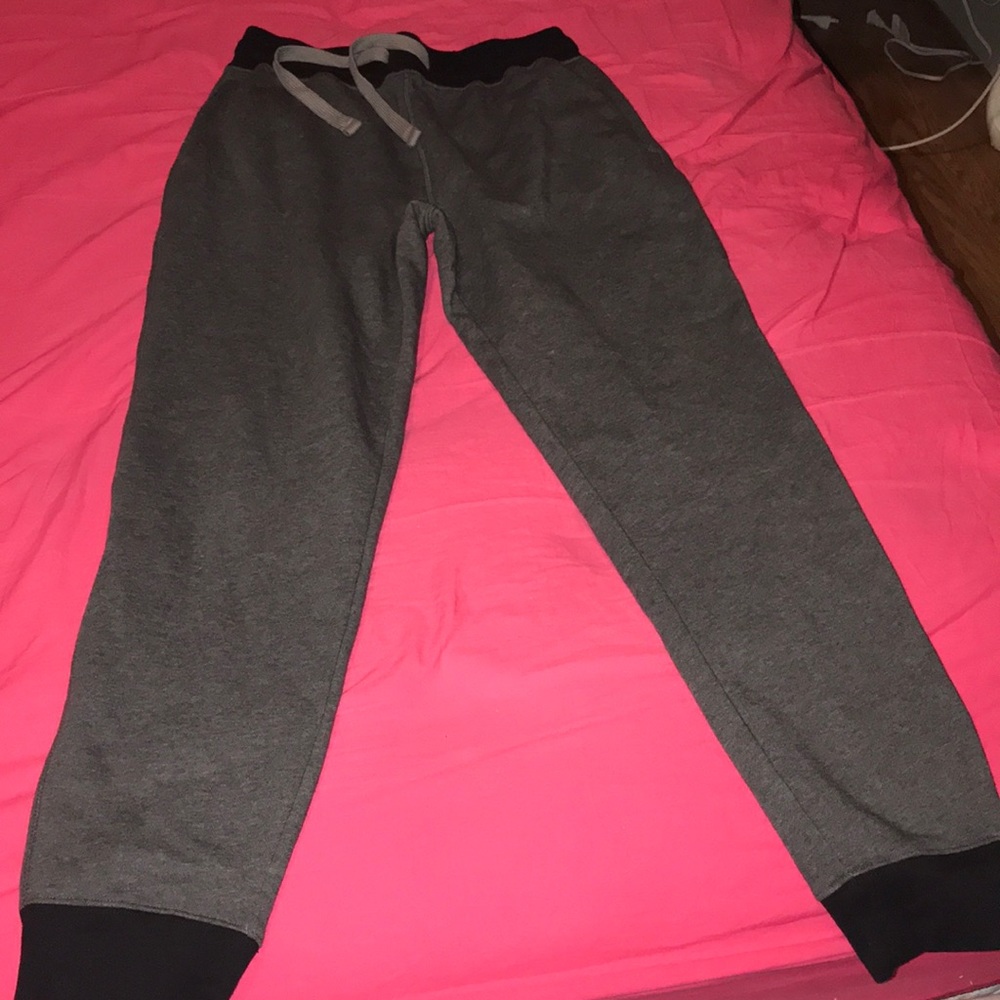 Xersion sweat pants with pockets size small